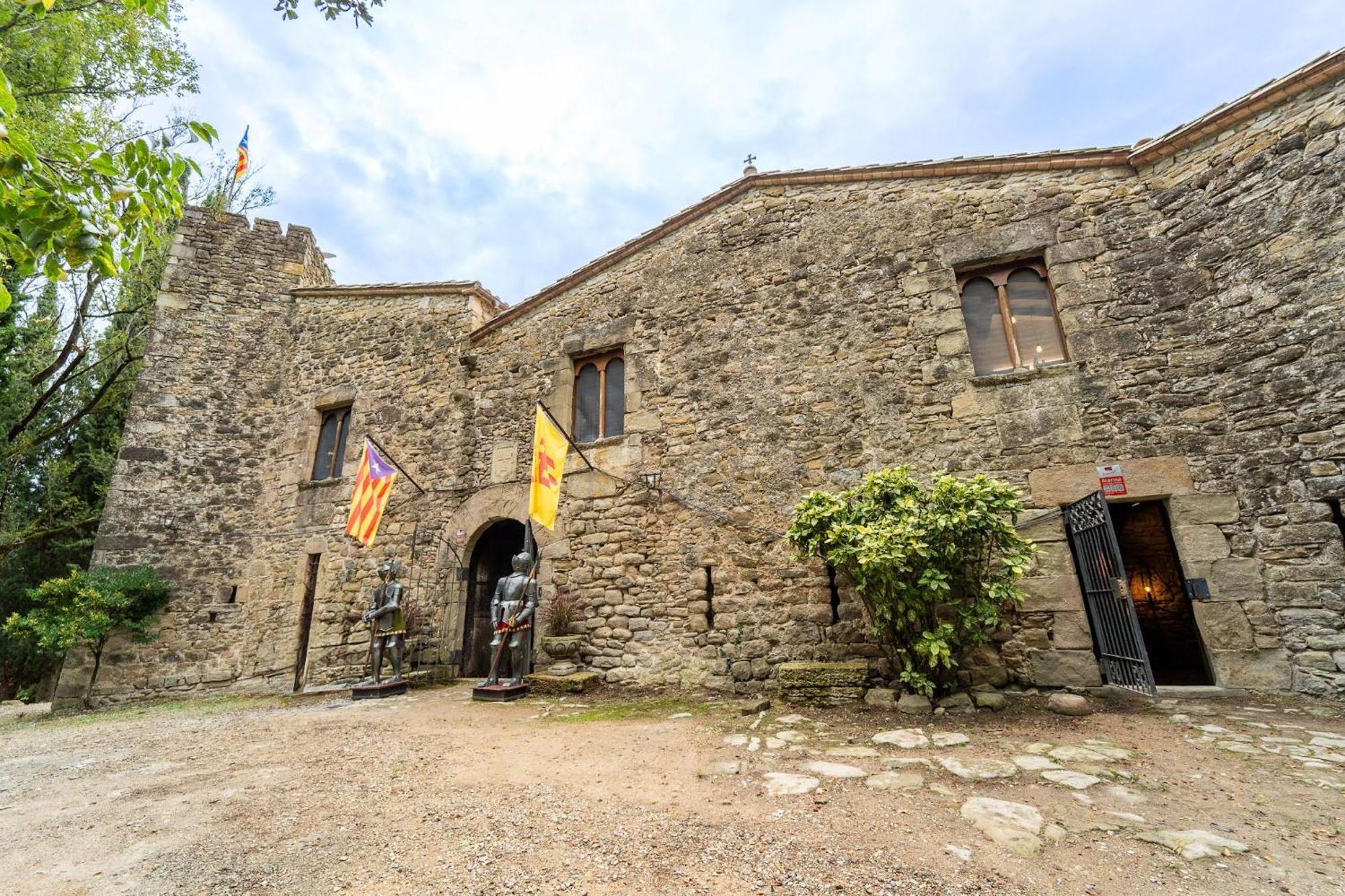 Castell In Girona Sant Miquel de Campmajor Exterior foto