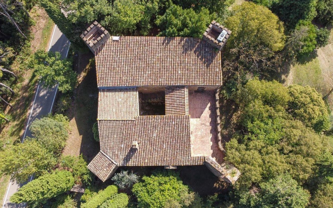 Castell In Girona Sant Miquel de Campmajor Exterior foto